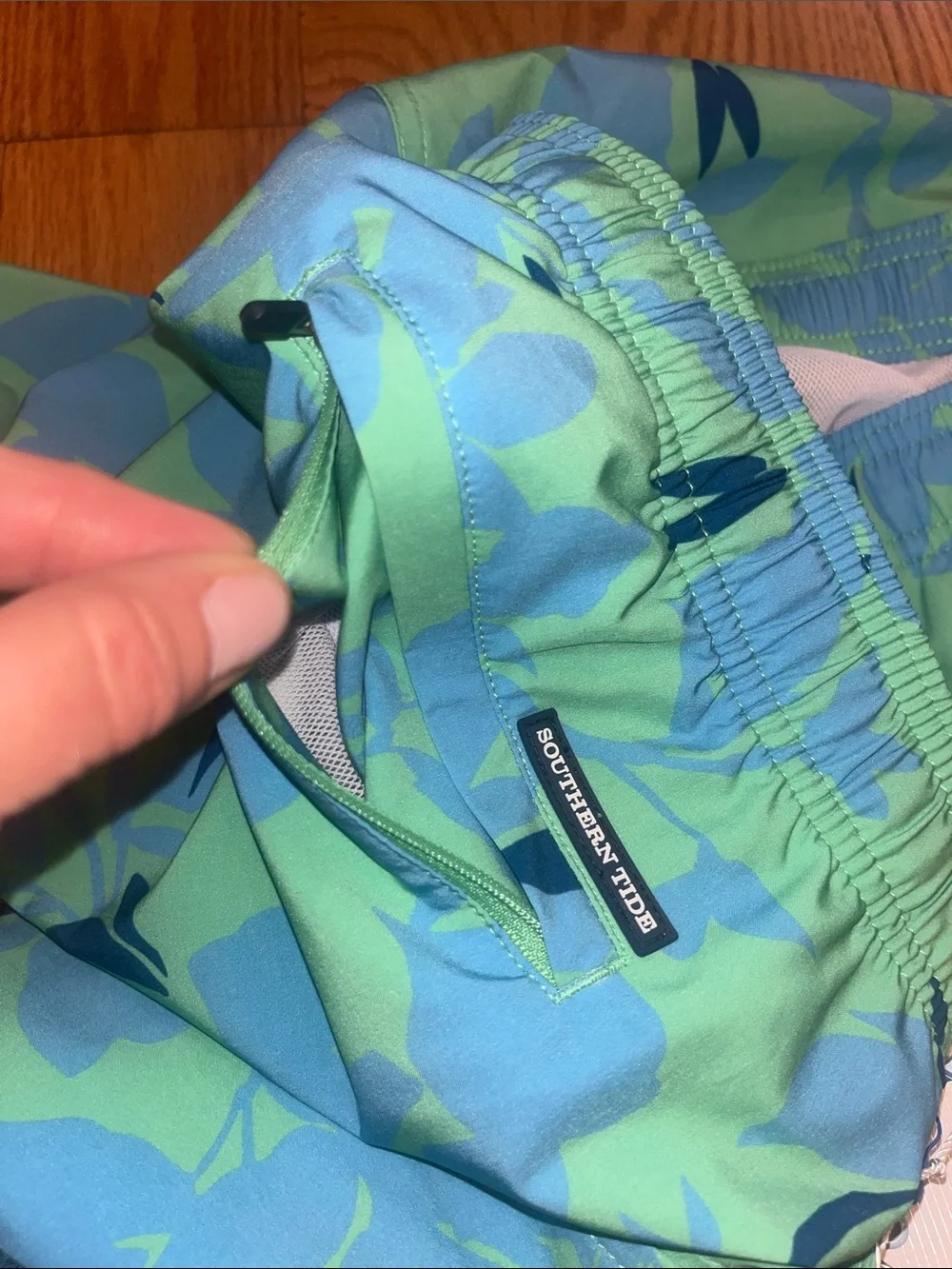 Southern Tide Blossom Bay Swim Trink